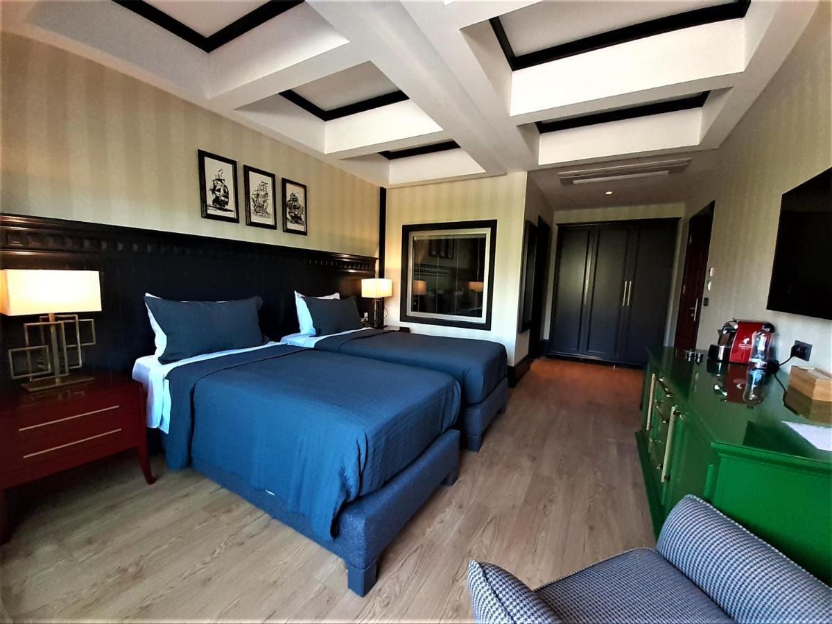 Hotel Marina Bay Goecek Luaran gambar